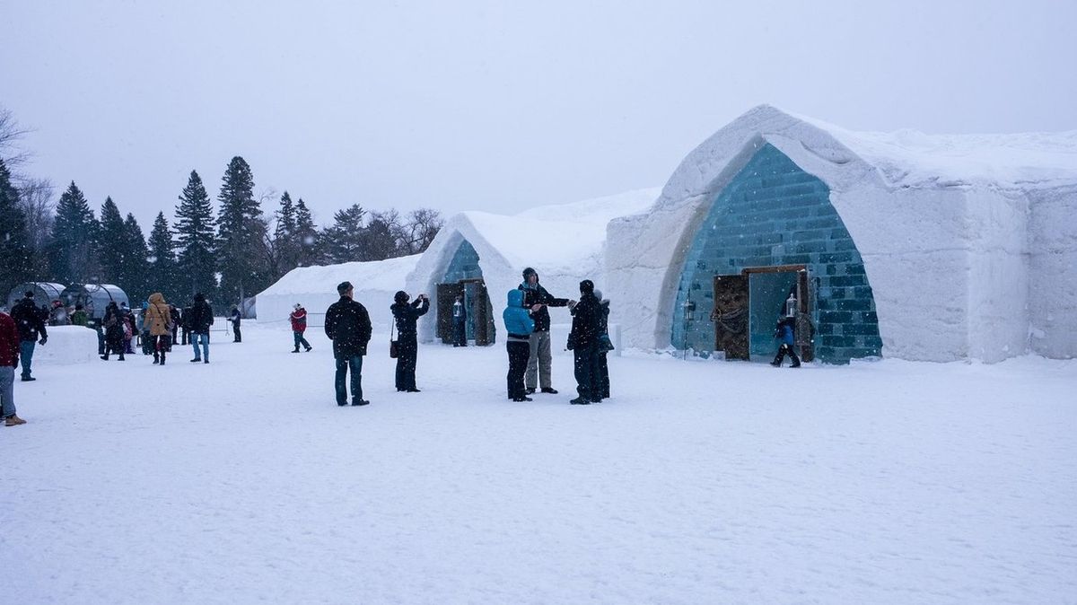V Kanadě mají vlastní ledový hotel. Kvůli pandemii nabízí virtuální prohlídky